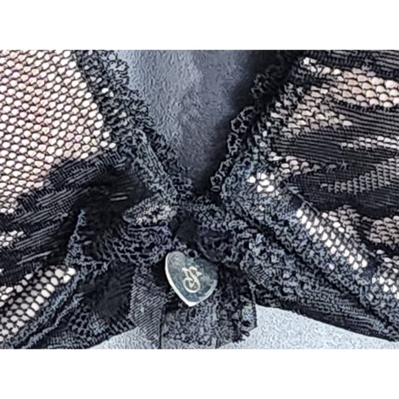 Body by Victoria‎ Secret Push-up Bra Black on Nude Lace 34C - Picture 3 of 5